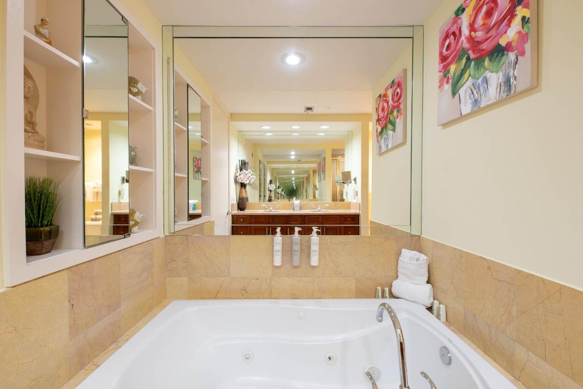 1801 Sapphire Beachfront 3 Bedroom Condo サウス・パドリー・アイランド エクステリア 写真